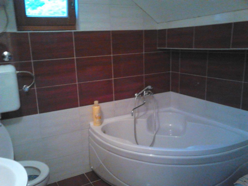 Guesthouse Ema Banja Luka Exteriör bild